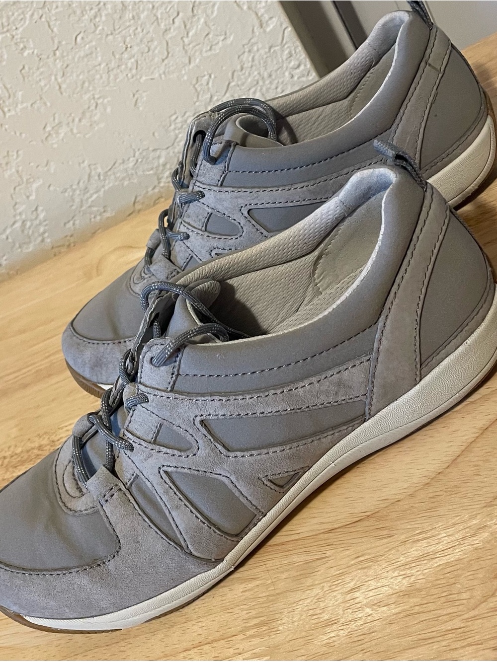 Dansko Women's Light Gray Lace-Up Athletic Sneakers